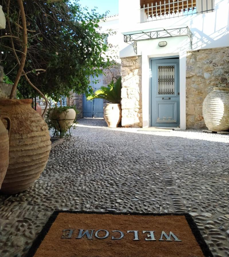 Liknon Guesthouse Villa Galaxídhion Exterior foto