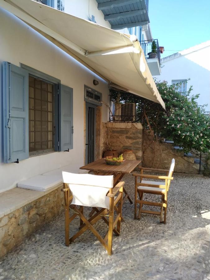 Liknon Guesthouse Villa Galaxídhion Exterior foto