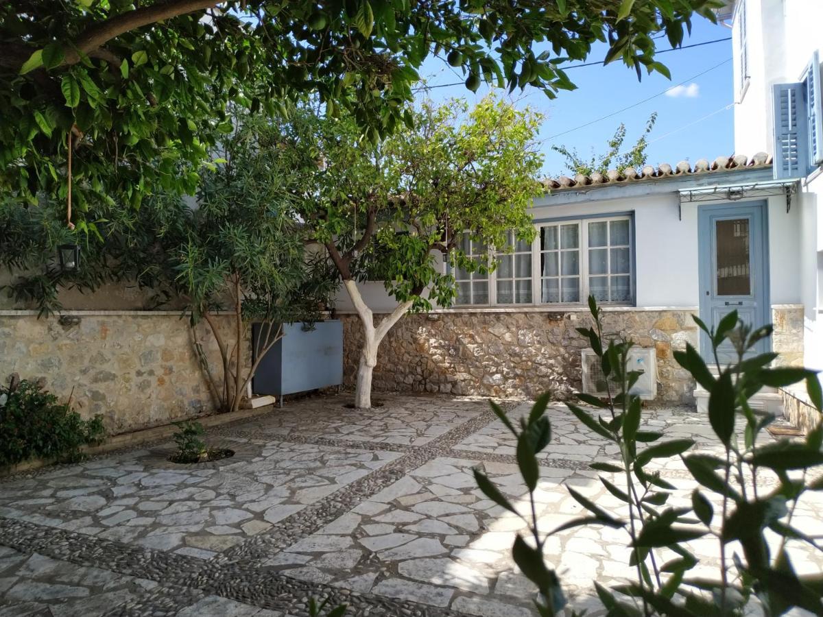 Liknon Guesthouse Villa Galaxídhion Exterior foto